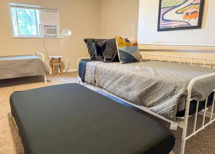 4 7 Bedrooms With 23 Beds And Parking Wifi Holiday home