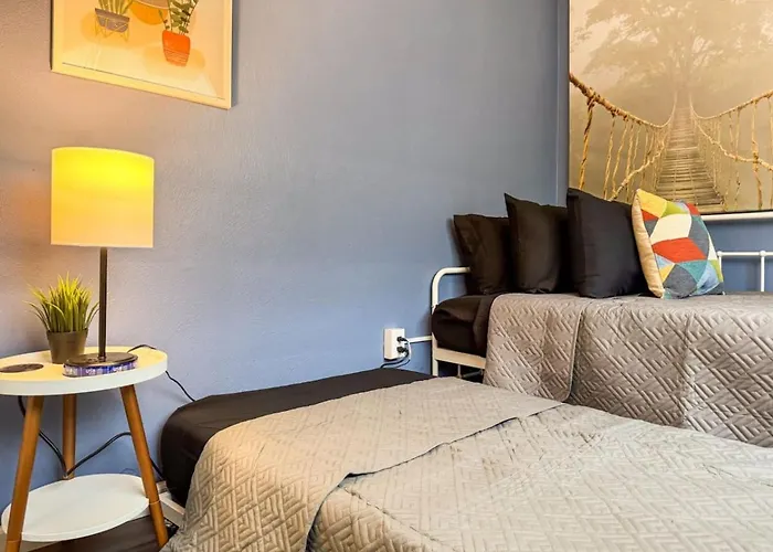 4 7 Bedrooms With 23 Beds And Parking Wifi Holiday home Pittsburgh